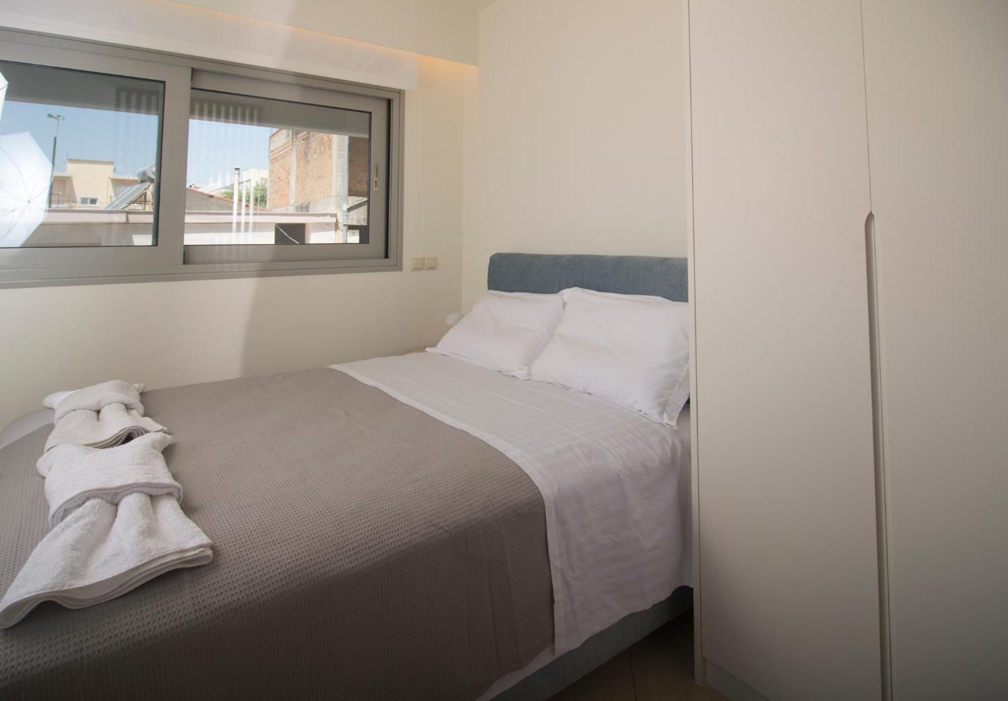 Spectacular Apartment Near Dance Hall/Center Kalamata Exterior photo