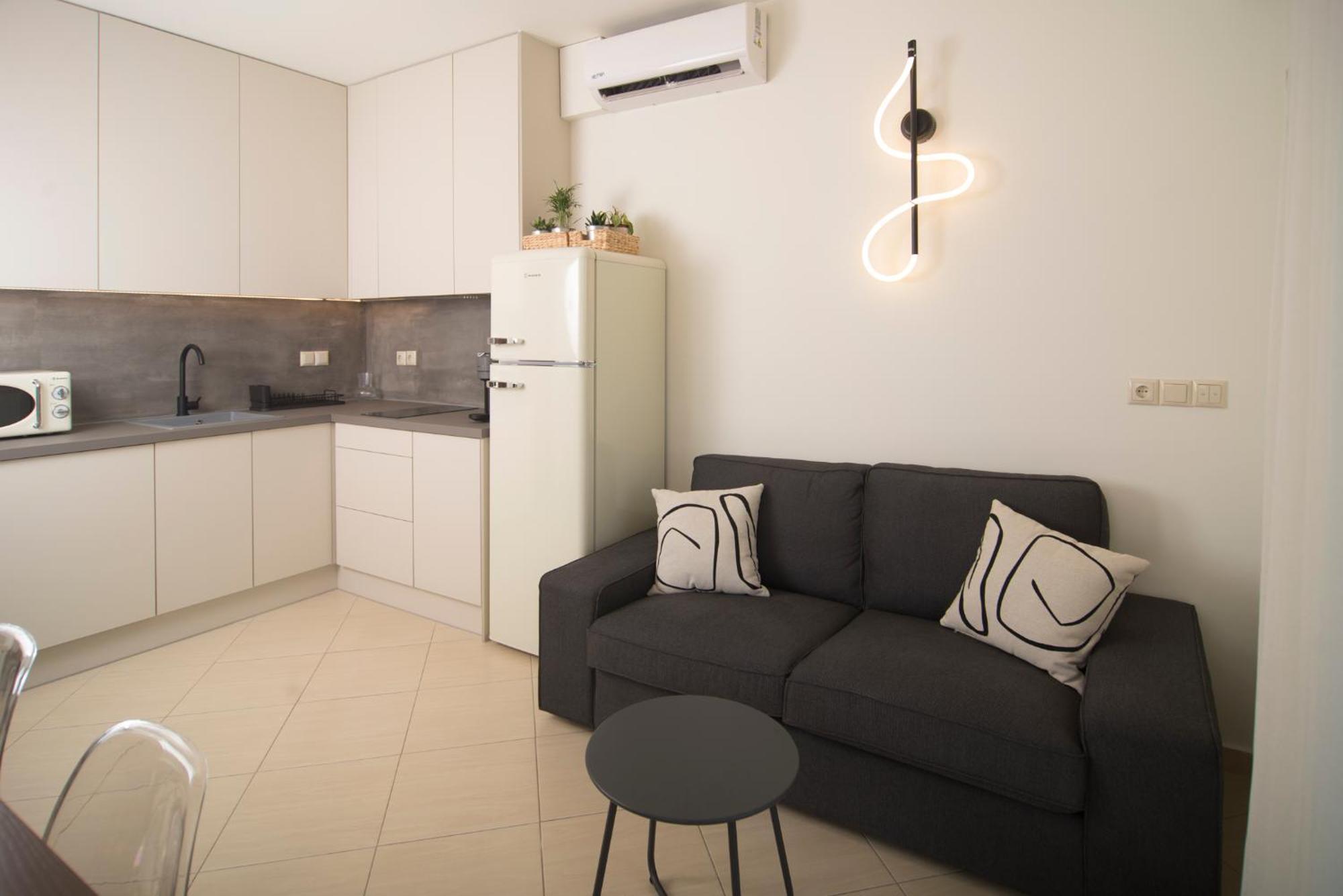 Spectacular Apartment Near Dance Hall/Center Kalamata Exterior photo